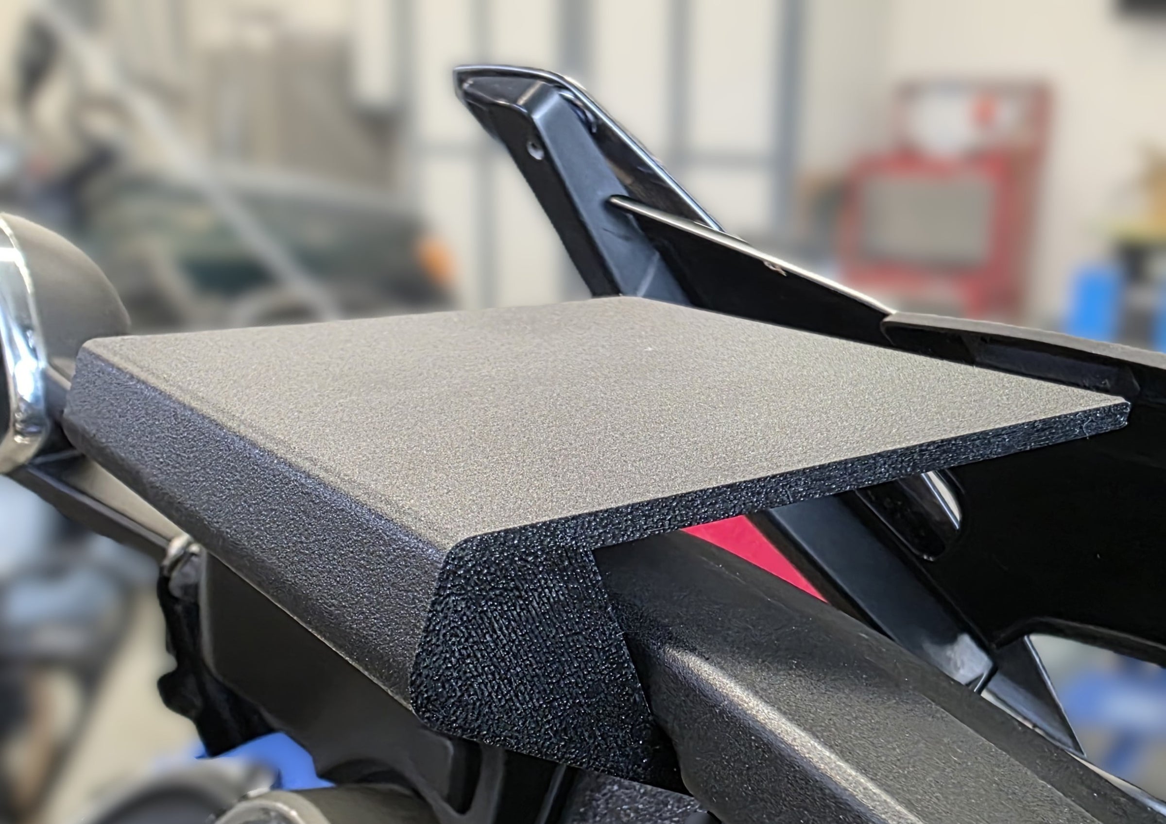 K1600Shelf Radar Detector Dash Shelf for K1600 2011-2021 | Coyote ...